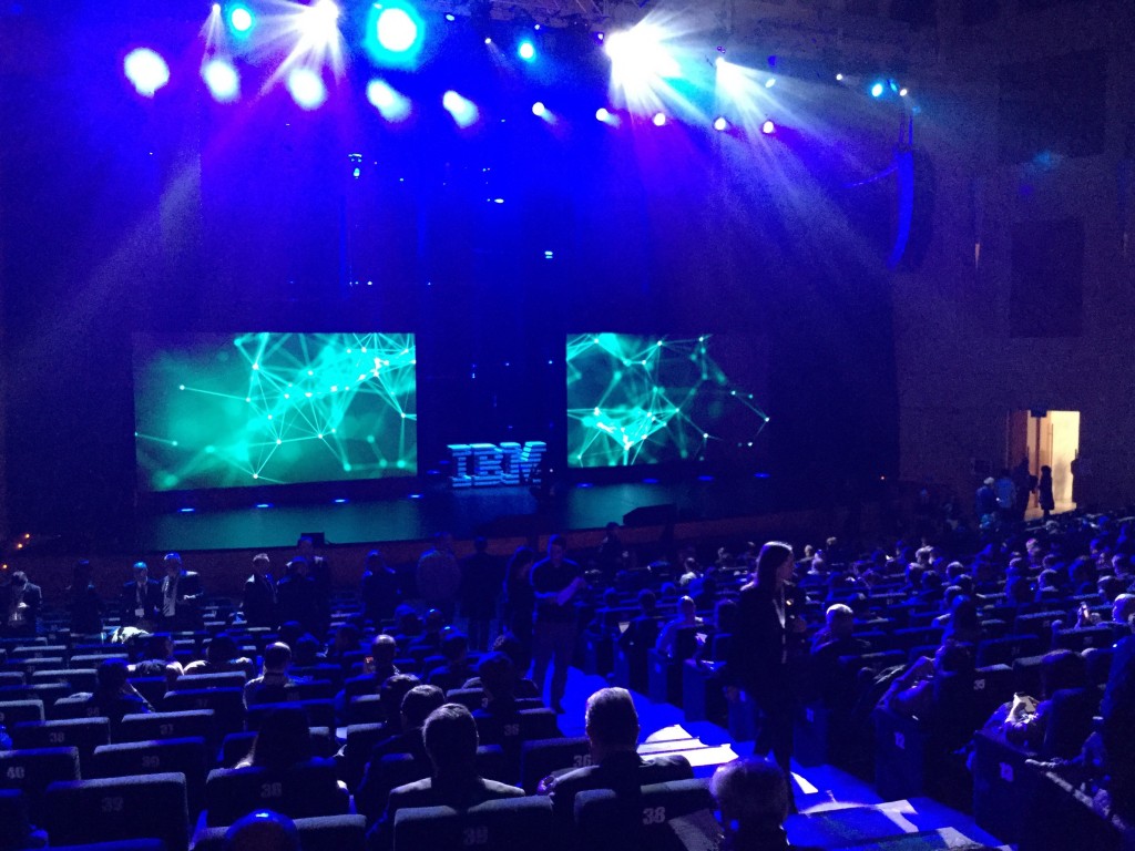 Imagen de la presentación de la jornada en el Palacio Municipal de Congresos de Madrid